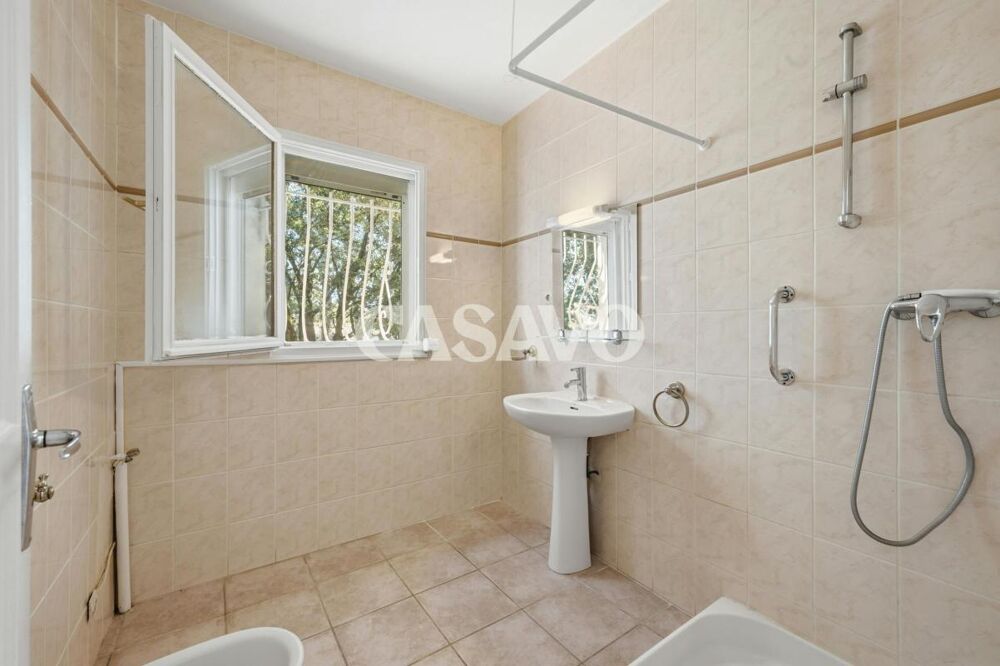 à vendre  Propriété/château Saint-Cannat (13760)