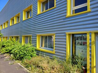   72470 CHAMPAGNE - BUREAUX  55 m² Champagne