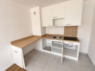  Appartement à louer 3 pièces 64 m²