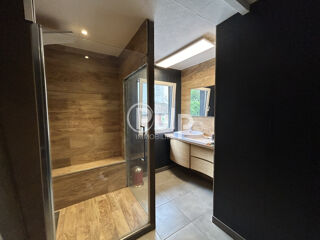  Maison � vendre 10 pi�ces 198 m�