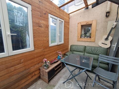  Maison  vendre 12 pices 213 m