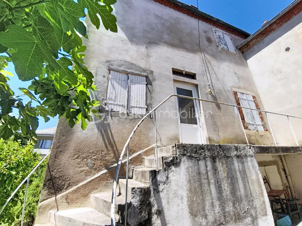 MAISON A RENOVER EN DEUX PARTIES AVEC TERRAIN