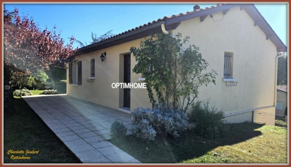 Vente Maison Maison à vendre 5 pièces MONTMOREAU SAINT CYBARD (16) Montmoreau saint cybard