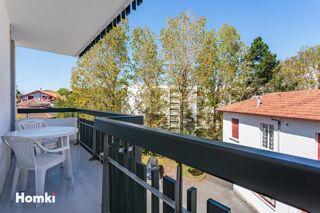 Appartement  vendre 4 pices 84 m Biarritz