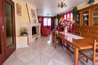 Maison � vendre 7 pi�ces 220 m�