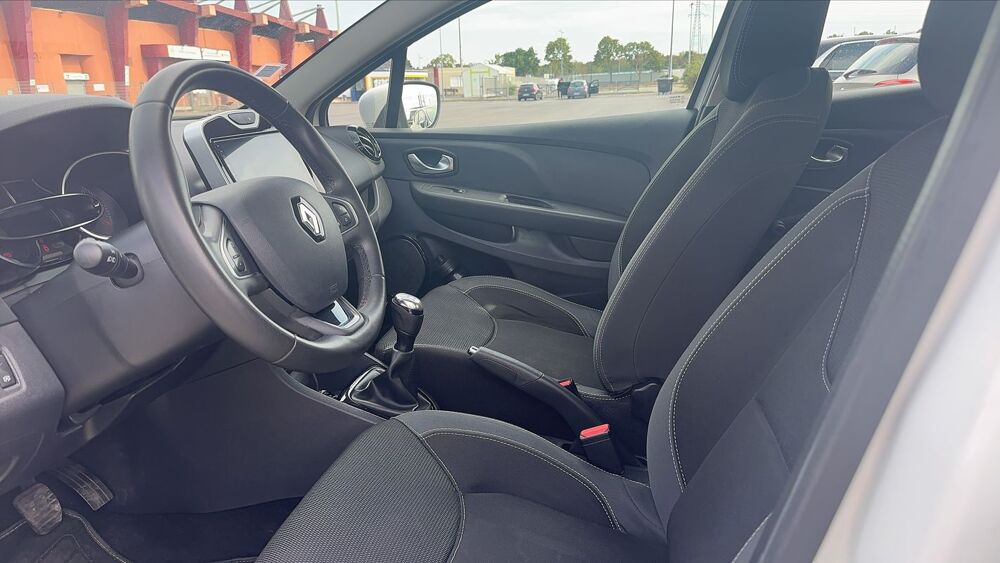 Clio 1.5 DCI 75 Life 2017 occasion 94000 Creteil