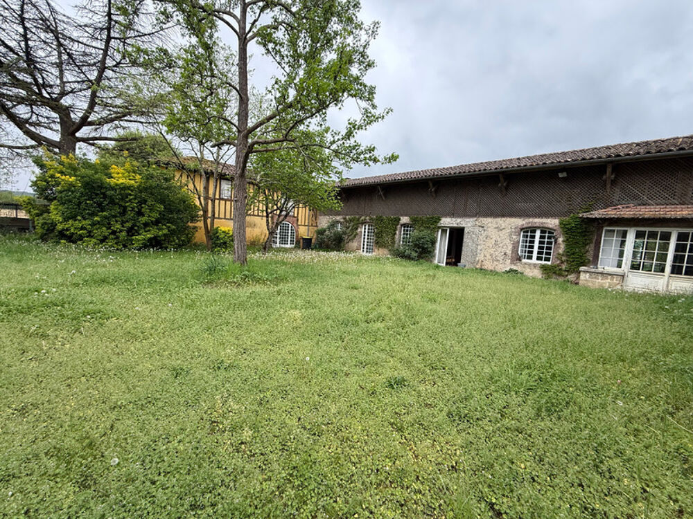 AIRE SUR L'ADOUR (40) Opportunité rare : Corps de ferme à réhabiliter avec fort potentiel investisseur