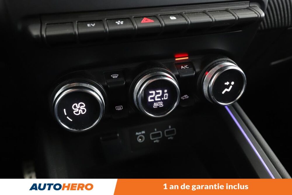 Clio 1.6 E-Tech Hybride Engineered 145 ch 2023 occasion 92130 Issy-les-Moulineaux