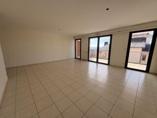  Appartement à louer 4 pièces 95 m²