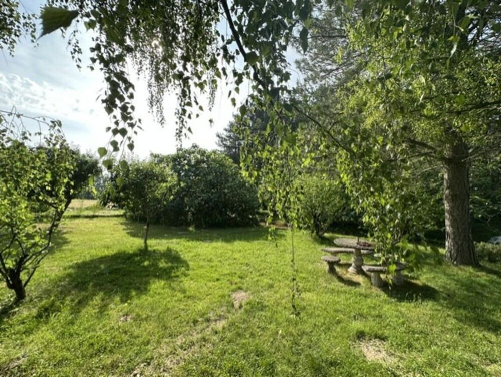 Aubigny-Les Clouzeaux, maison en pierre 212 m² charme champêtre avec env. 5900 m² de parc