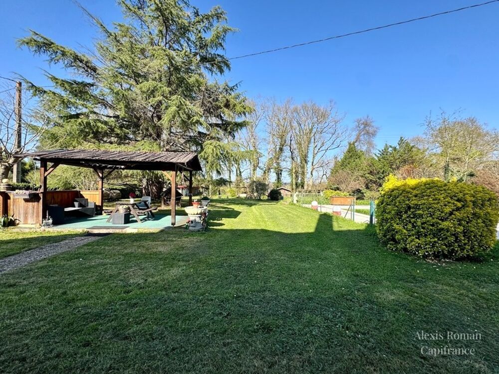 Maison familiale 187 m²  8 pièces  piscine  terrain arboré 3 900 m²