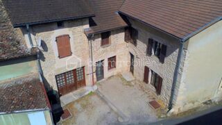 Maison 7 pièces 124 m² · à Lhuis · 124 m² · 153 500 €