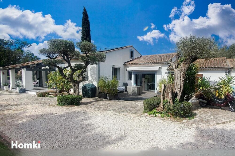 � vendre  Maison Solli�s-Ville (83210)