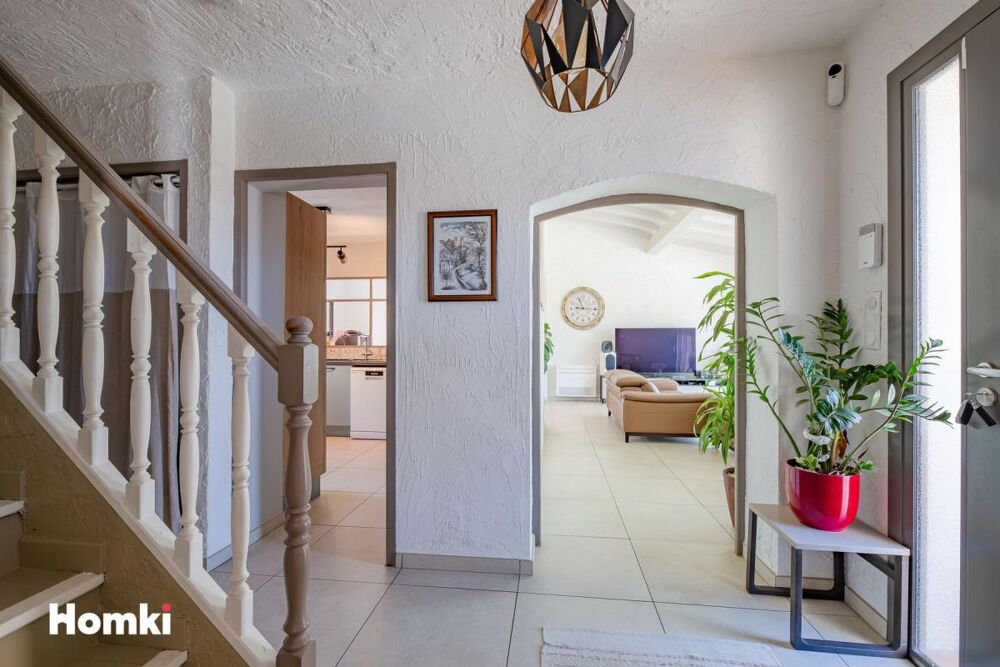 Vente Maison Maison/Villa T5 de 140 m² à Le Muy 83490 villa avec piscine et vue exceptionnelle sur le Rocher de Roquebrune-sur-Argens Le muy