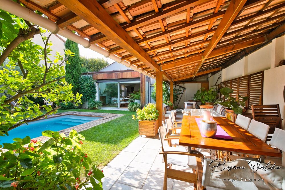 Vente Maison Maison de charme - T6 à vendre avec jardin, piscine, garage et atelier à Istres ( 13) Istres