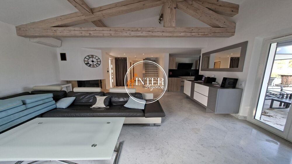 � vendre  Villa Roquebrune-sur-Argens (83520)