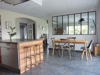  Maison � vendre 9 pi�ces 207 m�