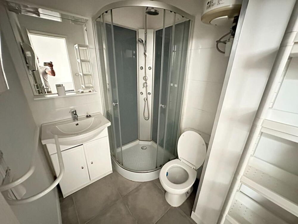 Location Appartement Studio meublé  24 m² à louer - Salon-de-Provence Salon de provence