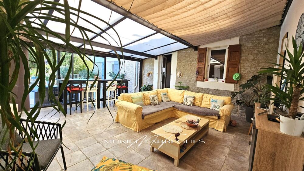 Maison Saint Martin Lalande, 9 pièces, 5 CH, piscine, studio. 300 m2 au sol