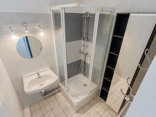  Appartement à louer 3 pièces 67 m²
