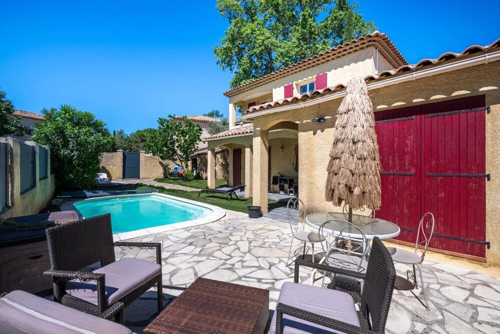 Maison familiale avec piscine à Marseille