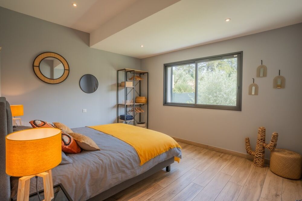 � vendre  Maison Solli�s-Toucas (83210)