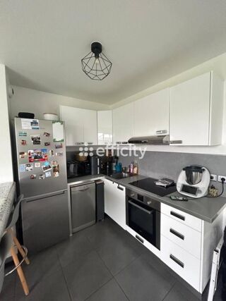  Appartement � vendre 4 pi�ces 80 m�