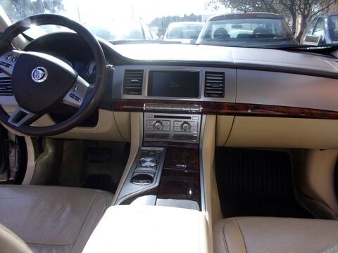 XF 2,7 V6D BI-TURBO 207CV PREMIUM BOITE AUTO 2008 occasion 13510 &Eacute;guilles