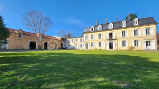 Propriété/château à vendre 15 + pièces 720 m² Tarbes