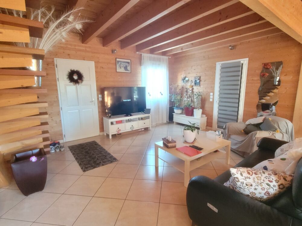 Maison à vendre 150 m2 , 4 chambres , garage et jardin