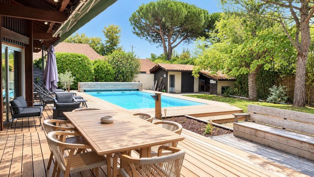 VILLA LUMINEUSE AVEC PISCINE