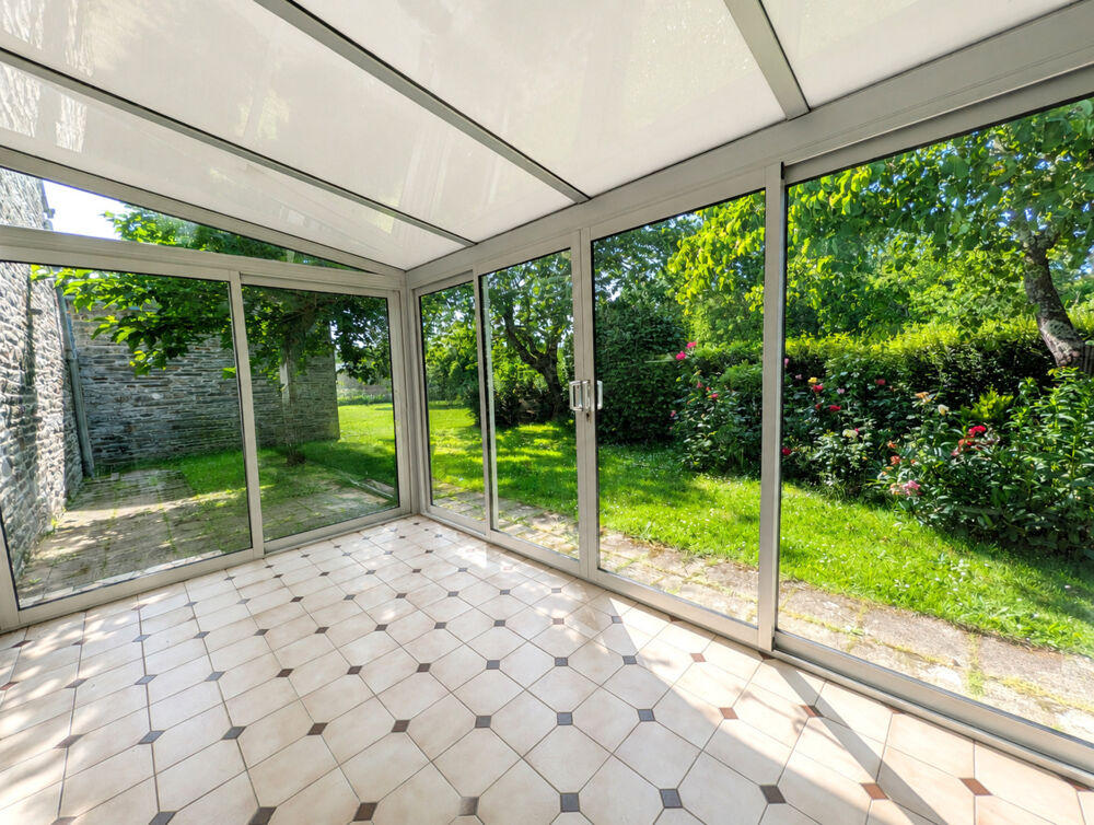 Vente Maison Maison en pierre avec dépendances et jardin – La Chapelle-Gaceline (La Gacilly) - grand terrain - véranda - charme - garage La gacilly