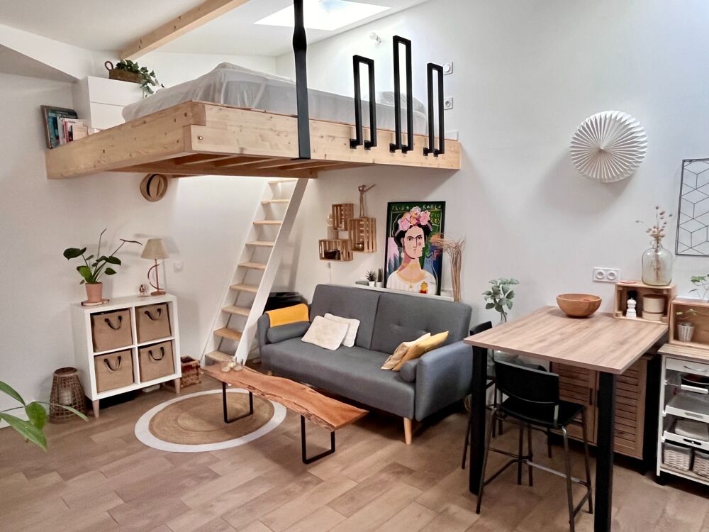 Vente Appartement À VENDRE – Appartement rénové avec cour privative – Bordeaux Nansouty Bordeaux