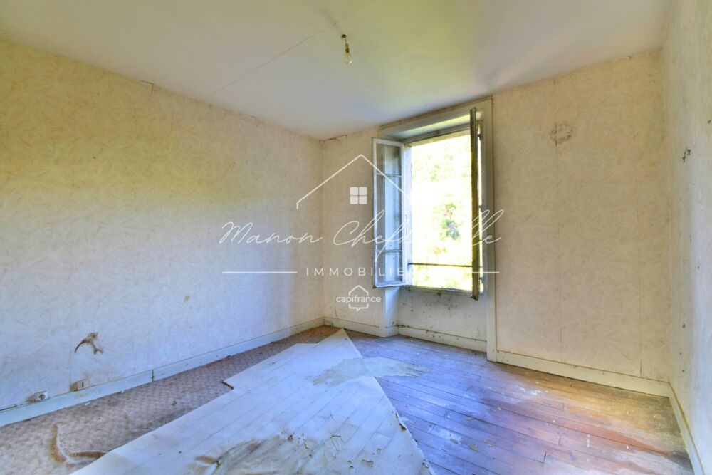 Vente Appartement Appartement T3 56,25m² - À RENOVER – Lanobre (15) Lanobre