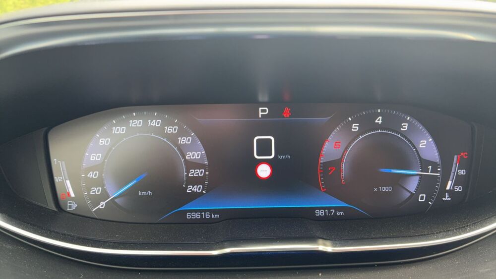 3008 1.2 PureTech 130 EAT8 Active - Automatique 2019 occasion 91210 Draveil
