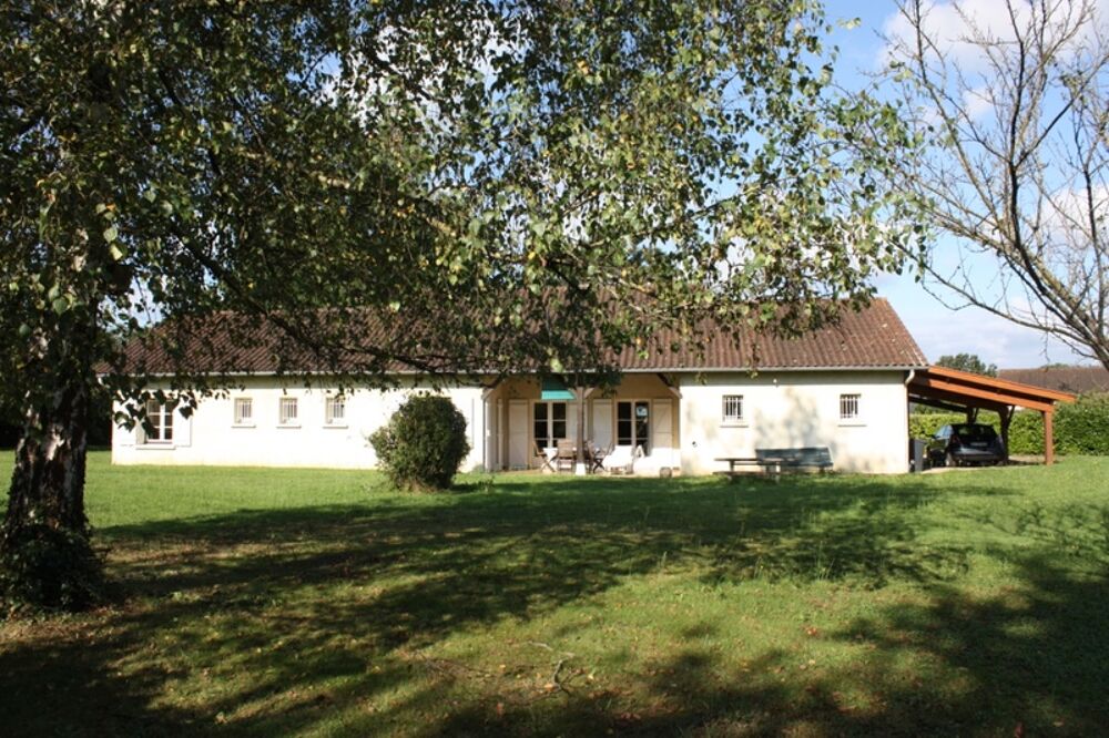 Maison à vendre 7 pièces proche de CUISERY (71) Maison au calme 200m2 - 5 chambres sur 3064m2 de terrain clos à 238 000 €