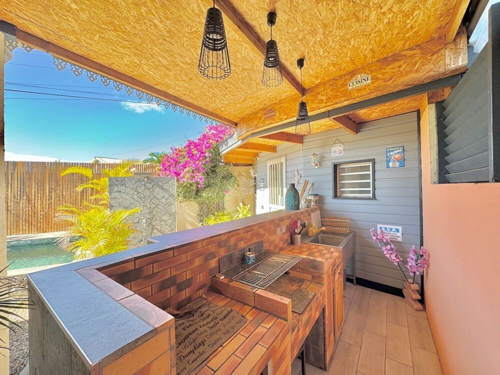Vente Maison Dpt La Réunion (974), à vendre LA RIVIERE SAINT LOUIS - Ouaki - maison T4/5 de 453m2 - terrain de 543m2 - Piscine La riviere