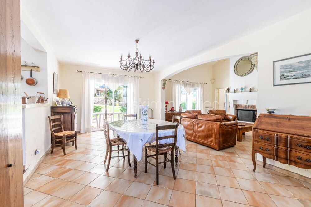 DPT VAR 83 : MAISON PROVENÇALE - VERITABLE HAVRE DE PAIX