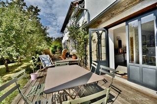  Maison � vendre 9 pi�ces 180 m�