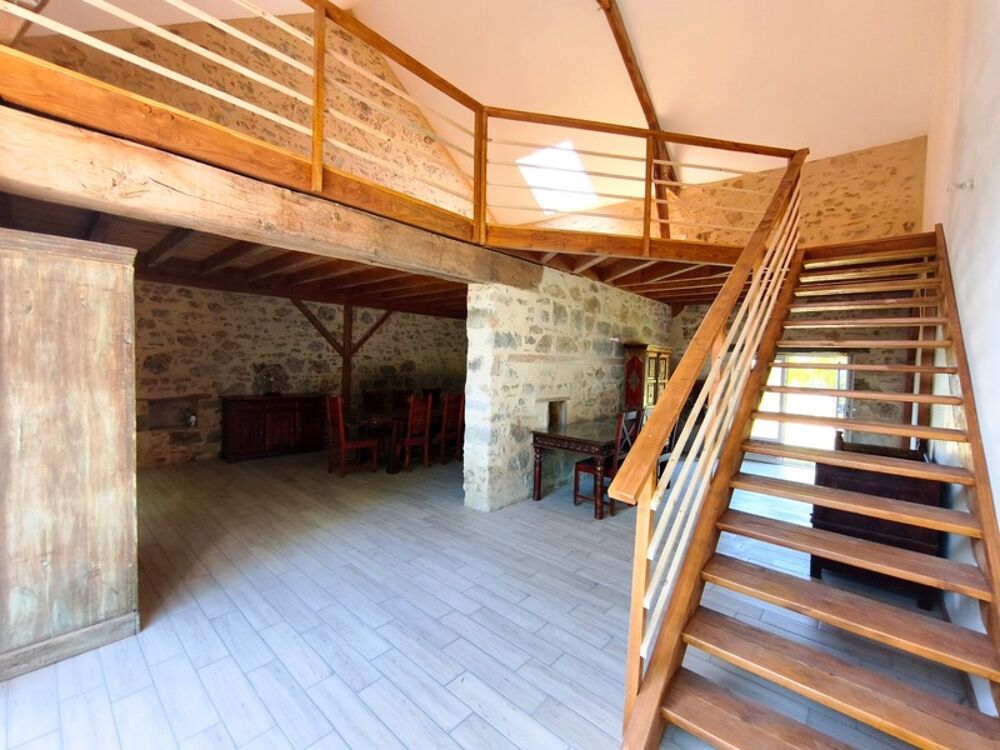 Maison à vendre 9 pièces 282 m² salon, séjour, 4 chambres, jardin, garage. 20min Montluçon (03) 3h30 Paris
