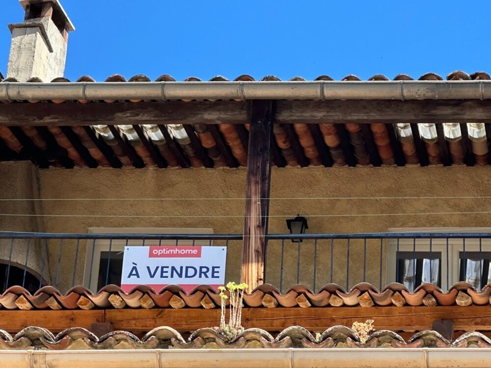 Proche Gréoux les Bains : Appartement de caractère 3 chambres avec terrasse et garage