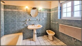  Maison � vendre 8 pi�ces 243 m�