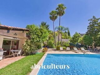  Maison à vendre 7 pièces 275 m²