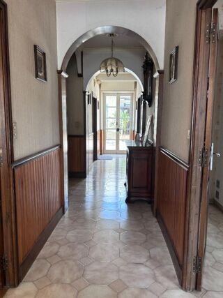  Maison � vendre 8 pi�ces 318 m�