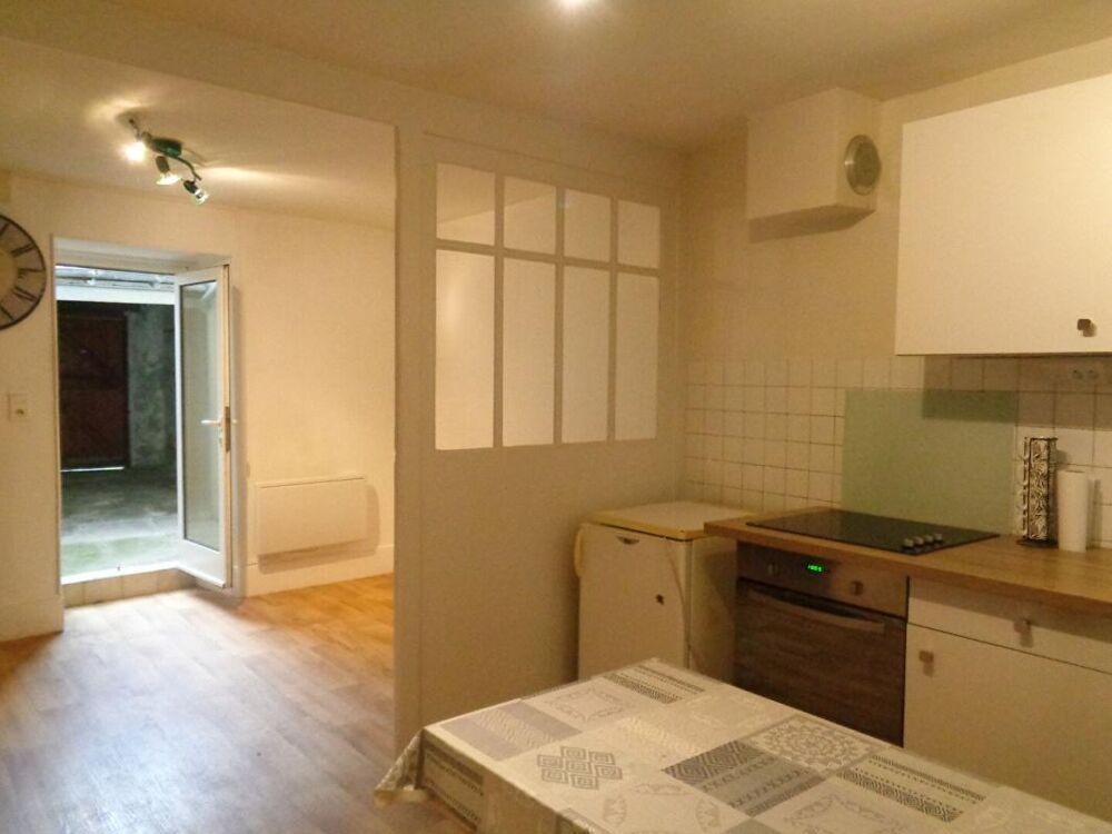 Langeac(43), maison de ville de 60 m2 habitables, 2 chambres