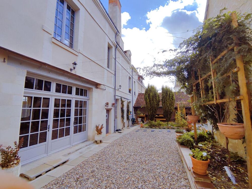 Demeure du XVII 9 pièce(s) 229 m2 Jardin et Grange