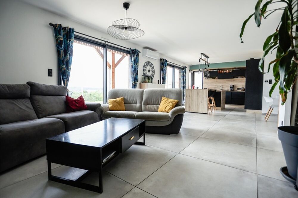 Vente Maison Maison 5 pièces - 137 m² - SAINT MAURICE (63270) - 405 000 euros Saint maurice