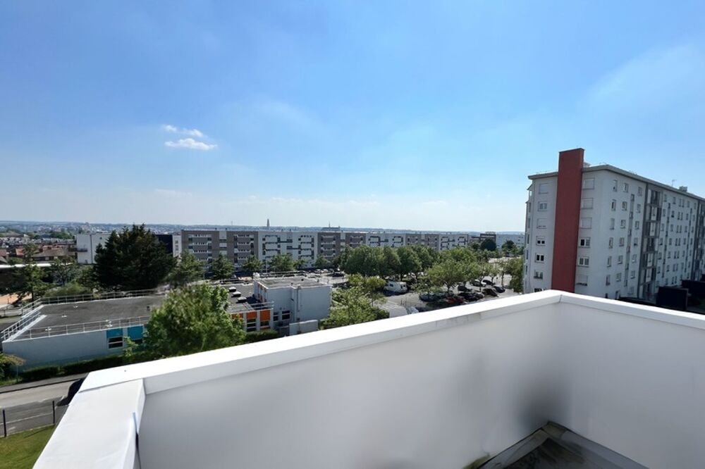 Vente Appartement 80080 - AMIENS - TYPE F3 - DERNIER �TAGE - ASCENSEUR - BALCON - CAVE - QUARTIER MASSENET Amiens