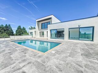  Maison � vendre 6 pi�ces 198 m�