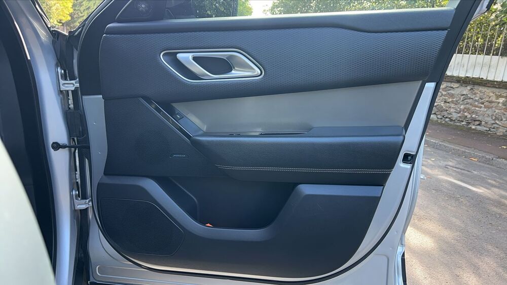 Range rover velar 2.0 TD4 180 4WD BVA9 R-Dynamic SE 2020 occasion 95600 Eaubonne